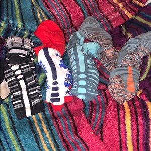 4 pairs of Nike elite socks
